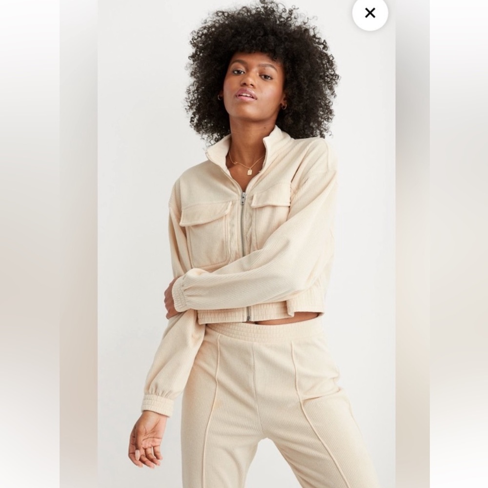 Aerie Groove-On Velour Full Zip Sweatshirt in Soft Oat